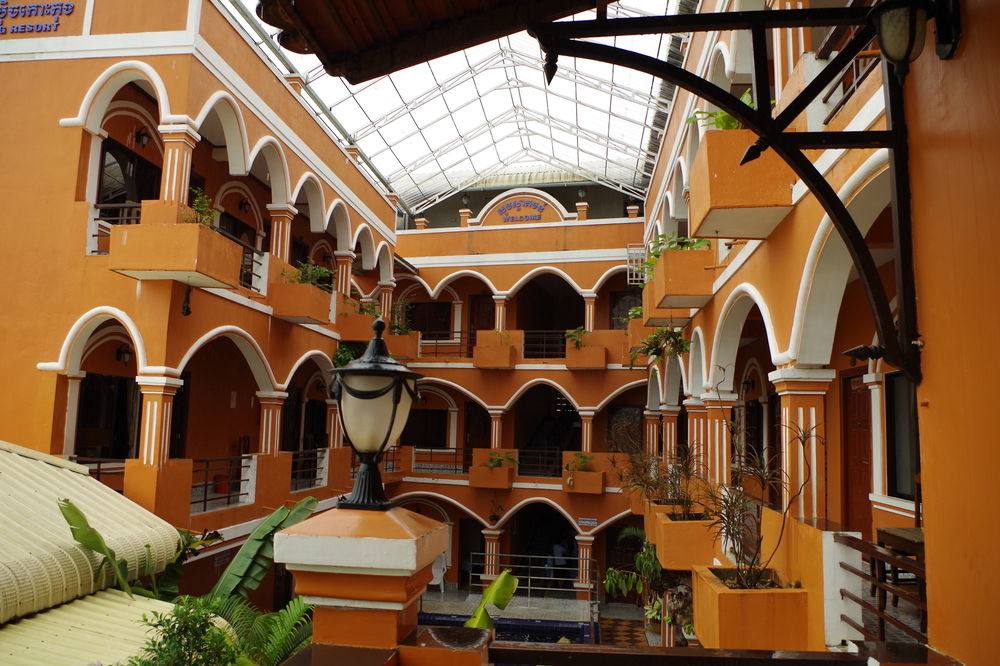 attraction-Where to stay in Koh kong Apax Hotel.jpg